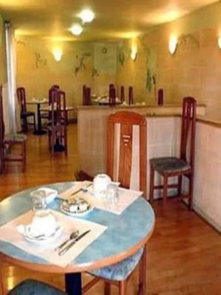 호텔 로얄 만사트 파리 외부 사진